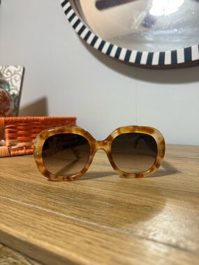 Krewe Oversized Tortoiseshell Women's Sunglasses